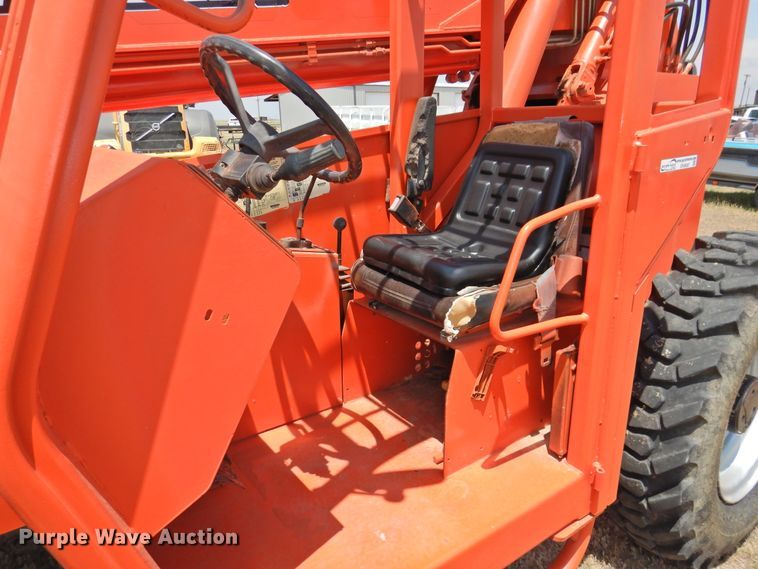 image for item GN9897 2005 SkyTrak 6036  telehandler