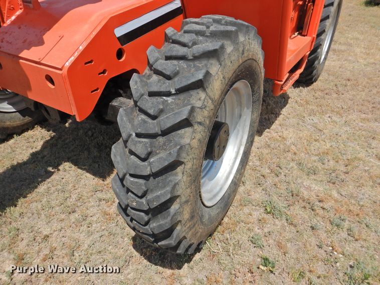 image for item GN9897 2005 SkyTrak 6036  telehandler