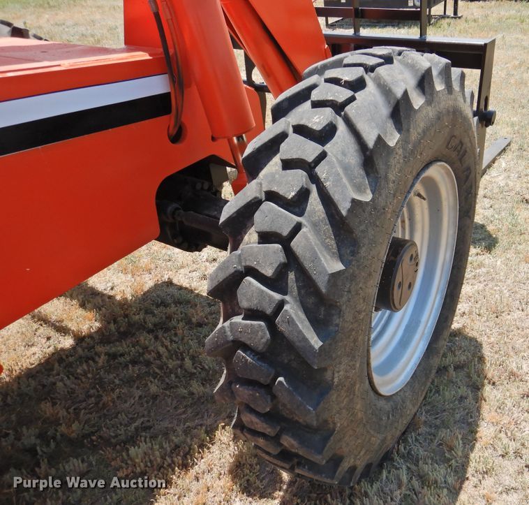image for item GN9897 2005 SkyTrak 6036  telehandler
