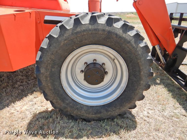 image for item GN9897 2005 SkyTrak 6036  telehandler