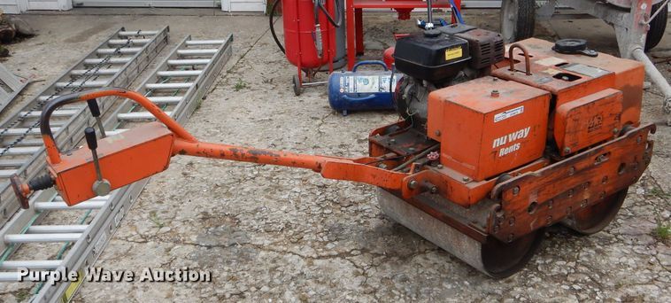 image for item GO9675 Multi Quip MR-8  double drum vibratory roller