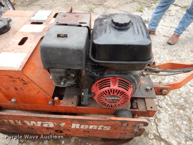 image for item GO9675 Multi Quip MR-8  double drum vibratory roller