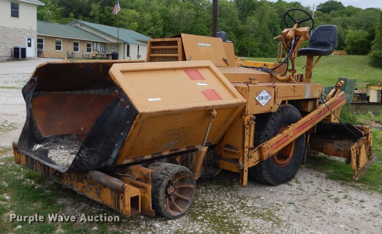 image for item GO9687 Blaw Knox PF-115  paver