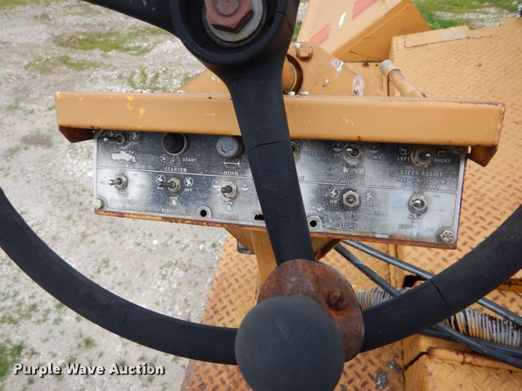 image for item GO9687 Blaw Knox PF-115  paver