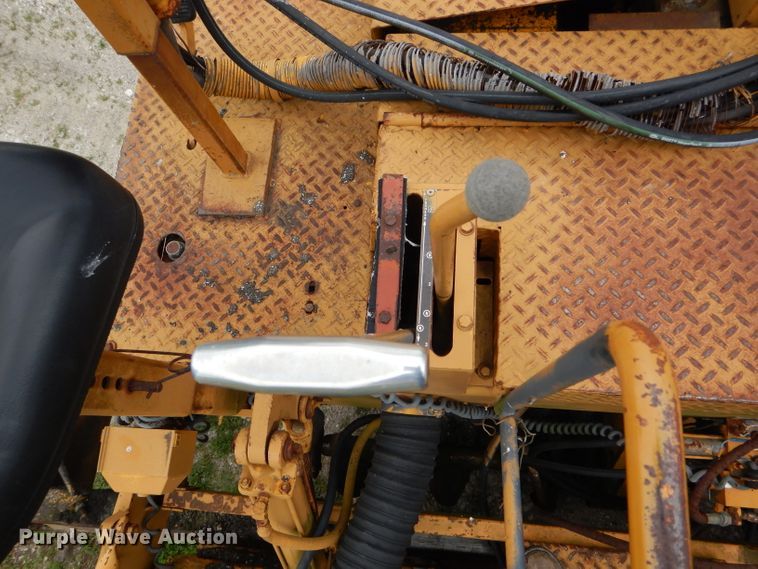 image for item GO9687 Blaw Knox PF-115  paver