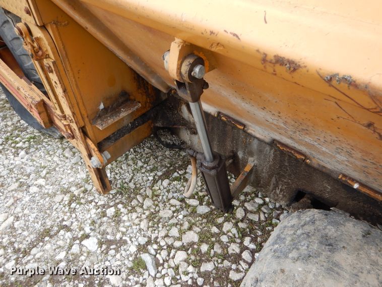 image for item GO9687 Blaw Knox PF-115  paver