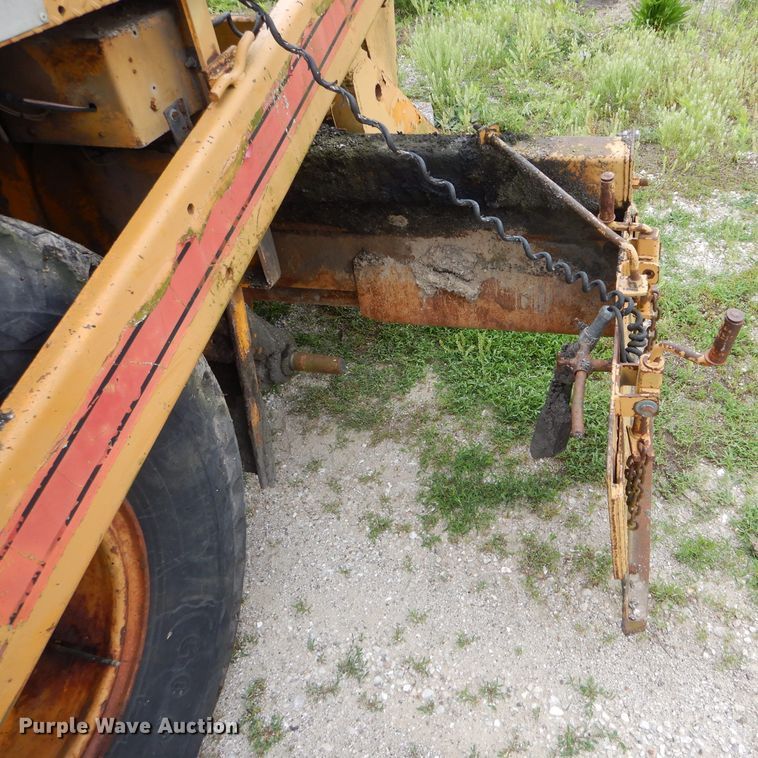 image for item GO9687 Blaw Knox PF-115  paver