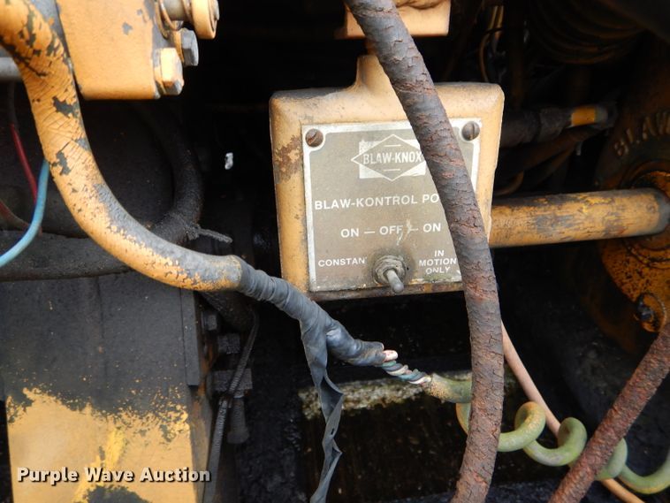 image for item GO9687 Blaw Knox PF-115  paver