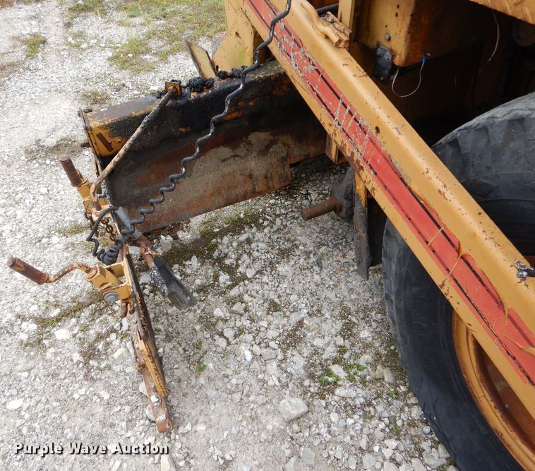 image for item GO9687 Blaw Knox PF-115  paver