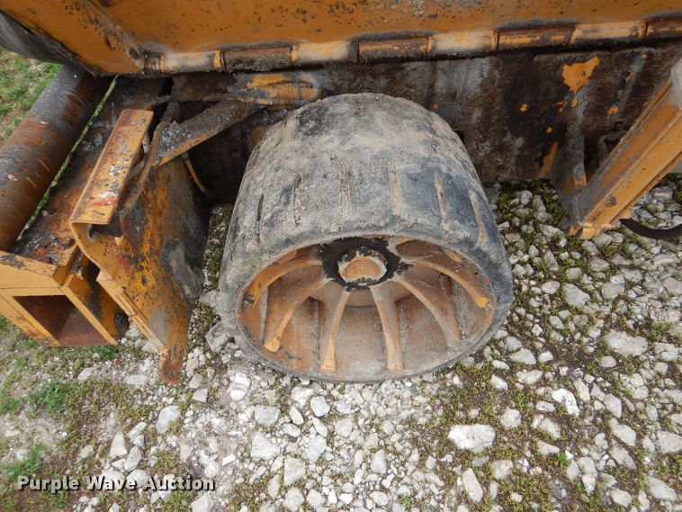 image for item GO9687 Blaw Knox PF-115  paver