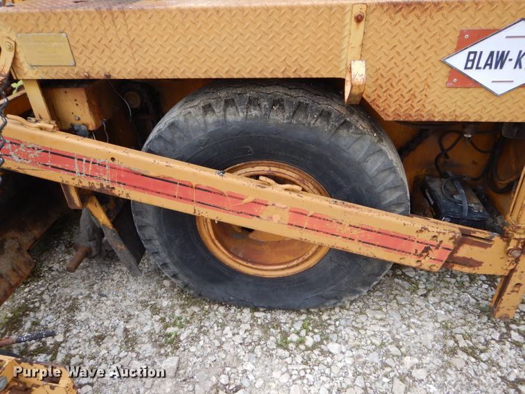 image for item GO9687 Blaw Knox PF-115  paver