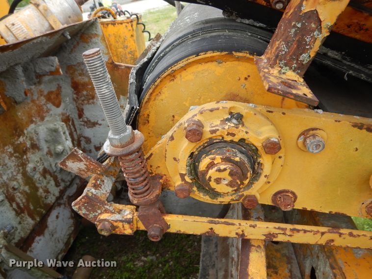 image for item GO9689 CMI SF-100 curb machine