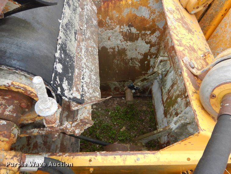 image for item GO9689 CMI SF-100 curb machine