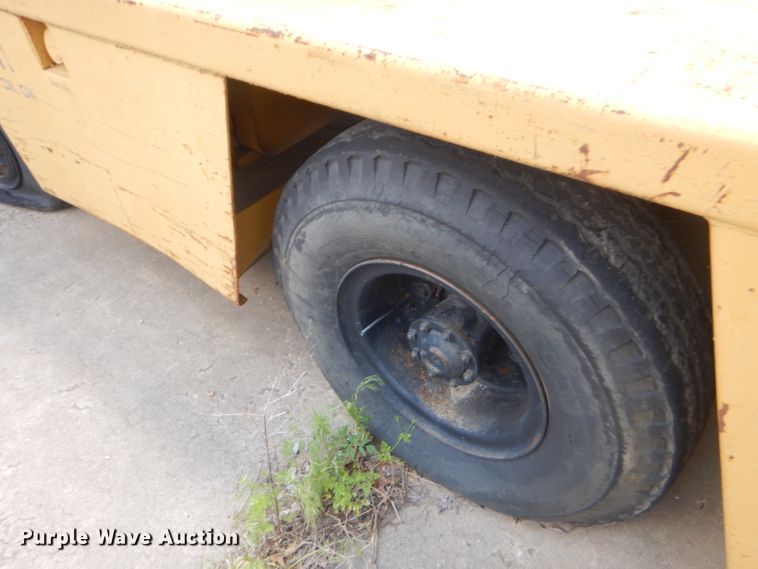 image for item GP9158 Roderson 1C701B  carry deck crane