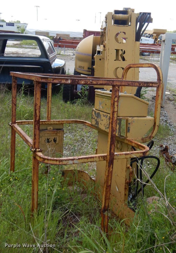 image for item GP9163 1997 Grove AMZ51E  boom lift