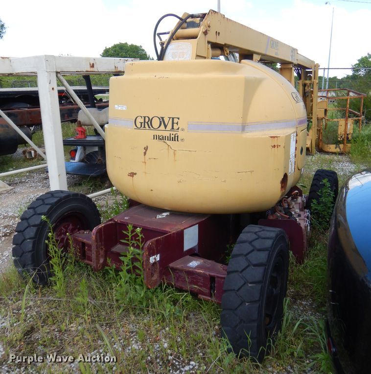 image for item GP9163 1997 Grove AMZ51E  boom lift