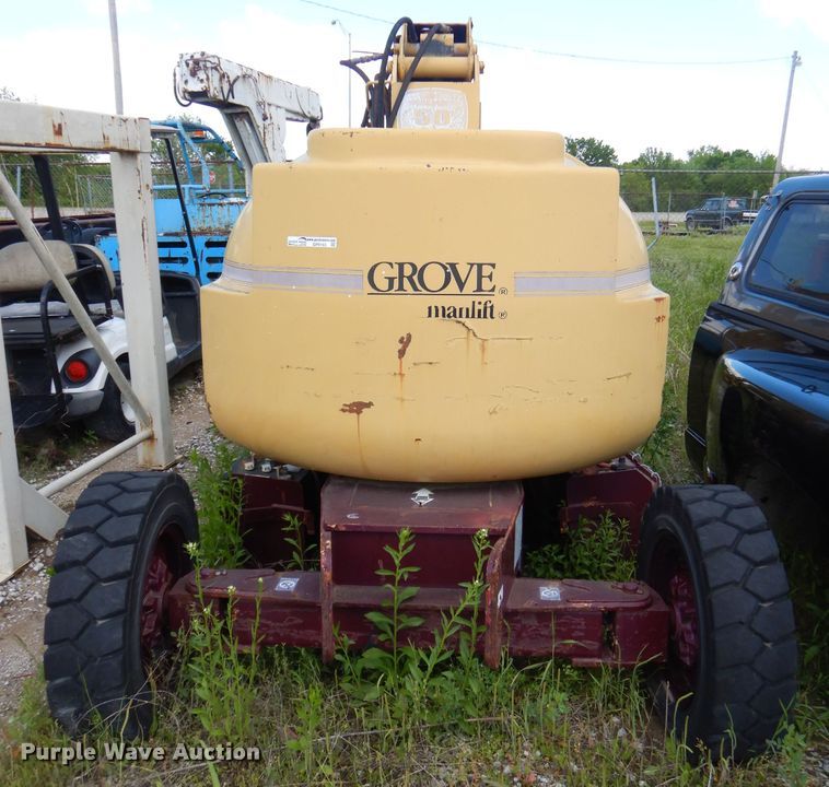 image for item GP9163 1997 Grove AMZ51E  boom lift