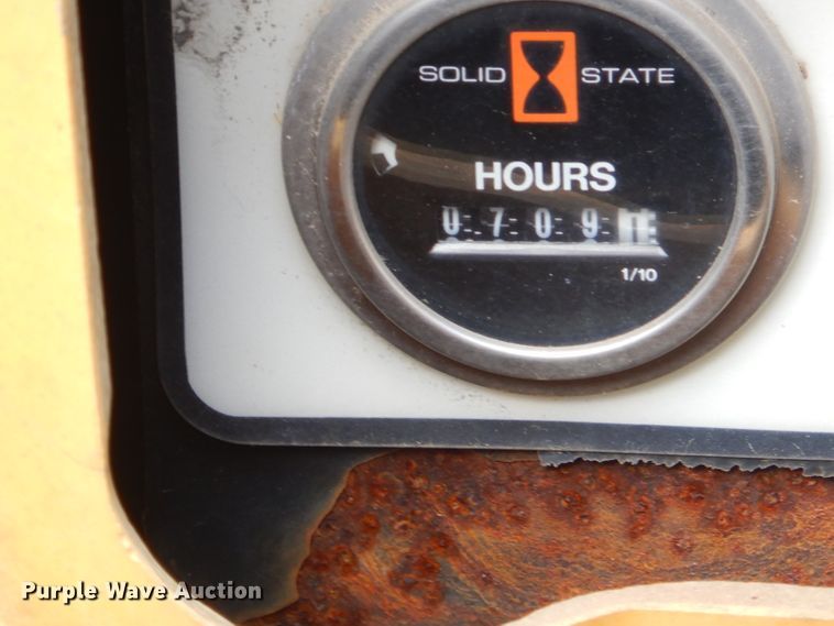 image for item GP9163 1997 Grove AMZ51E  boom lift