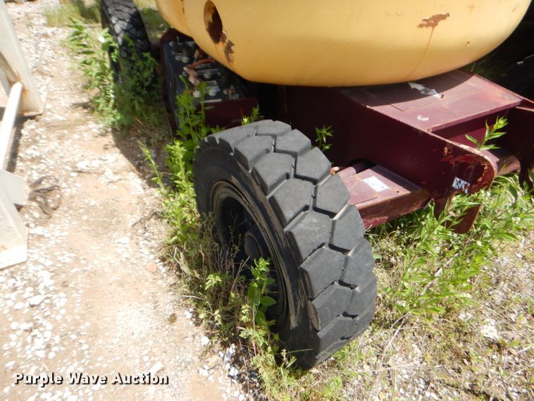 image for item GP9163 1997 Grove AMZ51E  boom lift