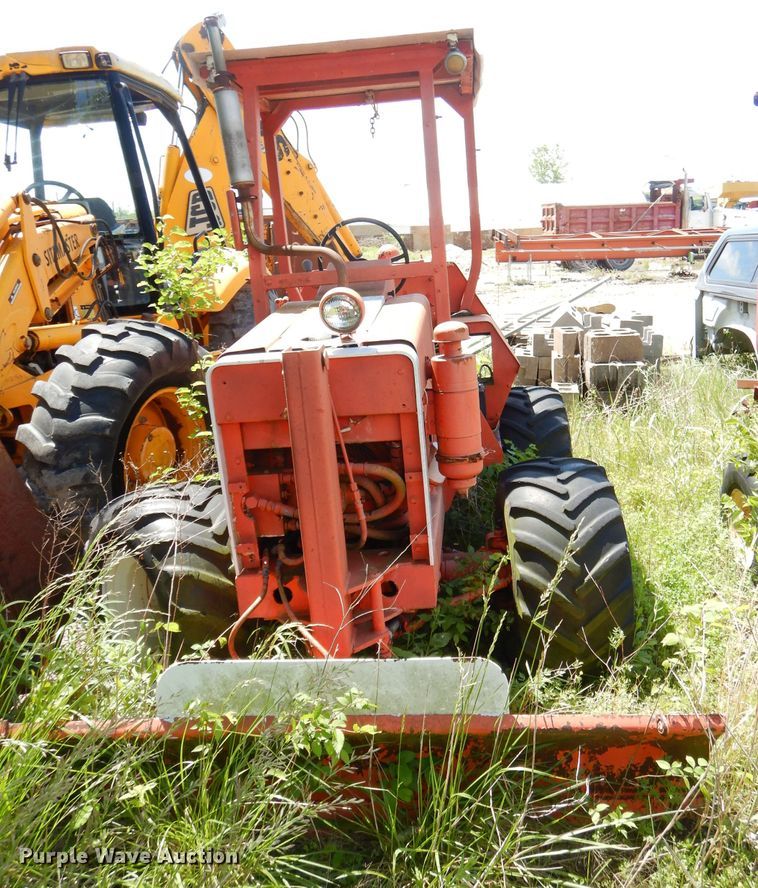 image for item GP9165 Ditch Witch R30  trencher