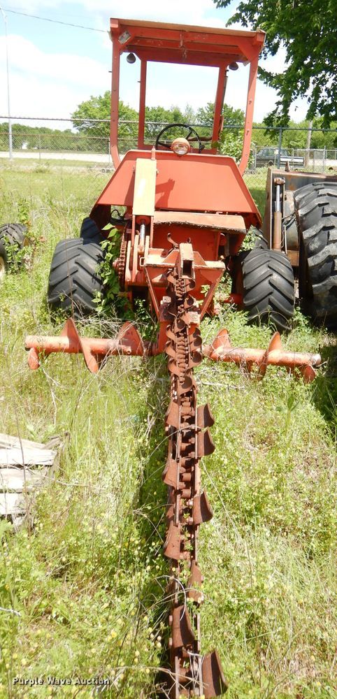 image for item GP9165 Ditch Witch R30  trencher