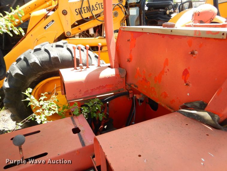 image for item GP9165 Ditch Witch R30  trencher