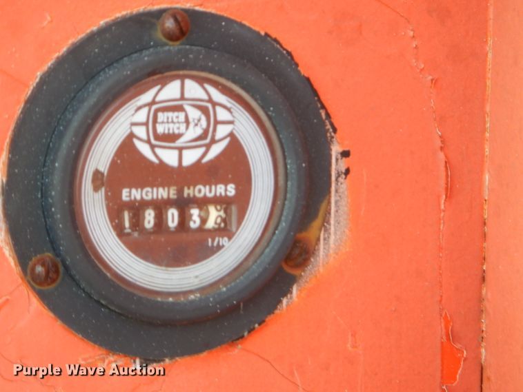 image for item GP9165 Ditch Witch R30  trencher