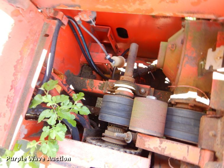 image for item GP9165 Ditch Witch R30  trencher