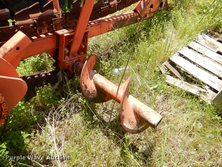 image for item GP9165 Ditch Witch R30  trencher