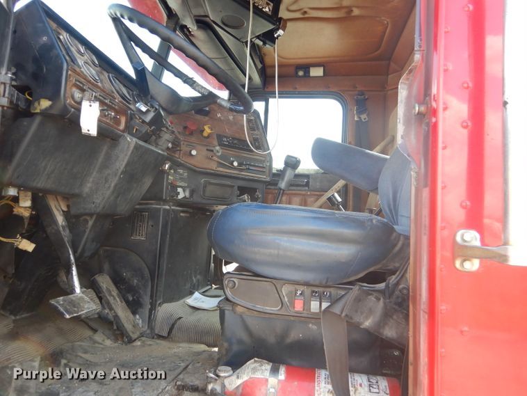 image for item GP9198 1994 Freightliner FLD  dump truck