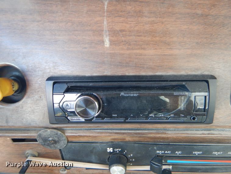 image for item GP9198 1994 Freightliner FLD  dump truck