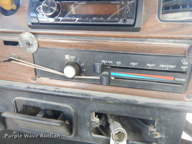 image for item GP9198 1994 Freightliner FLD  dump truck