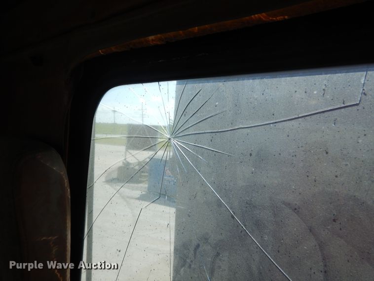 image for item GP9198 1994 Freightliner FLD  dump truck