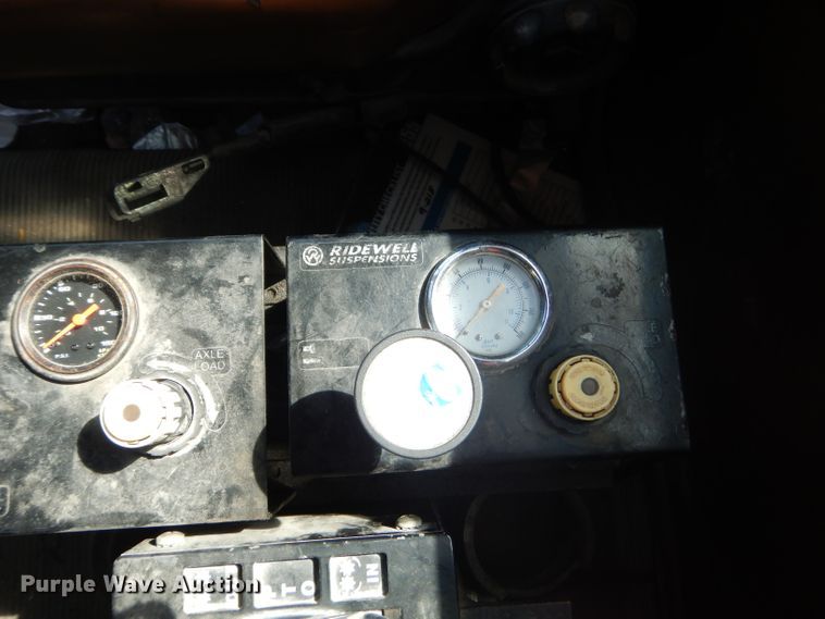 image for item GP9198 1994 Freightliner FLD  dump truck