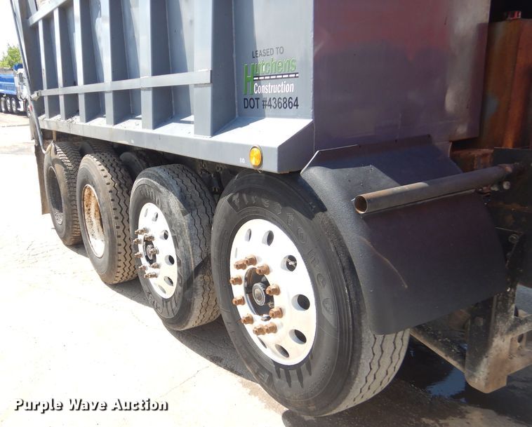 image for item GP9198 1994 Freightliner FLD  dump truck