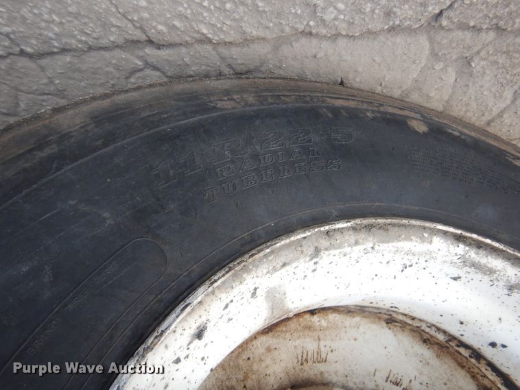 image for item GP9198 1994 Freightliner FLD  dump truck