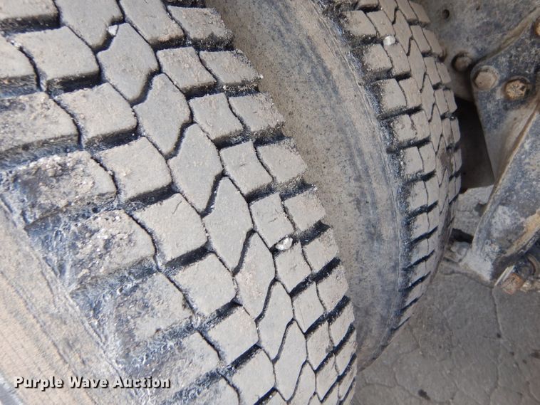 image for item GP9198 1994 Freightliner FLD  dump truck