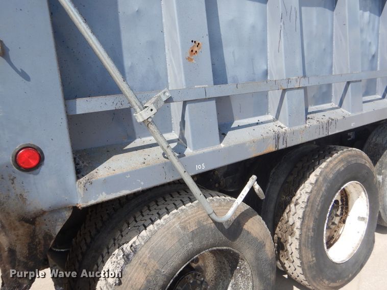 image for item GP9198 1994 Freightliner FLD  dump truck