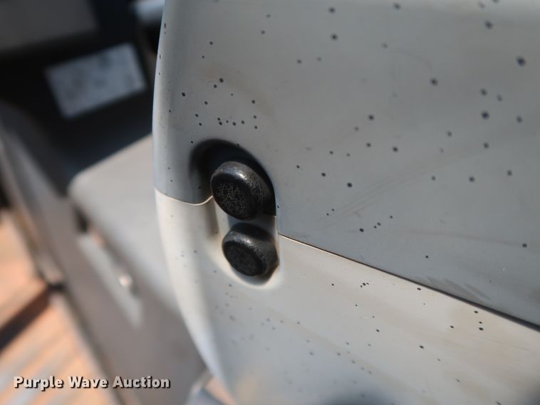 image for item GS9924 2012 John Deere 35D  mini excavator