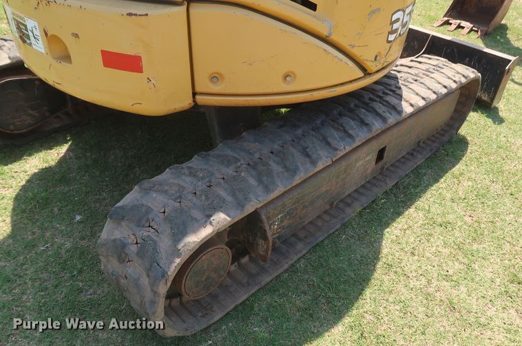 image for item GS9924 2012 John Deere 35D  mini excavator