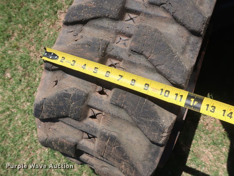 image for item GS9924 2012 John Deere 35D  mini excavator