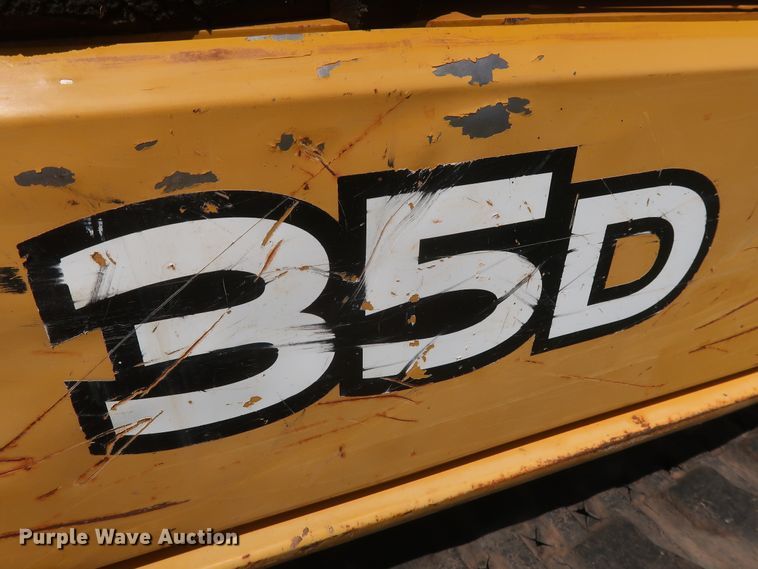 image for item GS9924 2012 John Deere 35D  mini excavator