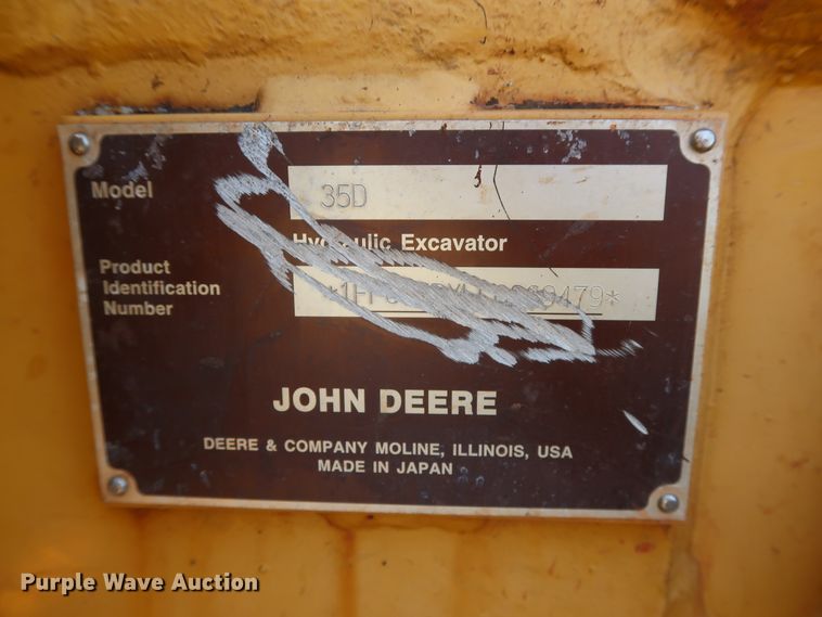 image for item GS9924 2012 John Deere 35D  mini excavator