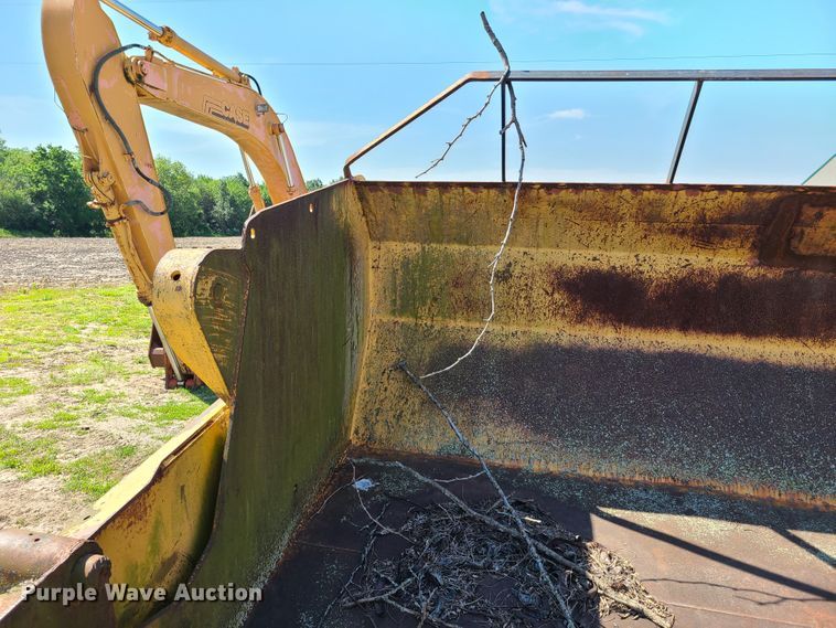 image for item GT9028 John Deere 1812  scraper