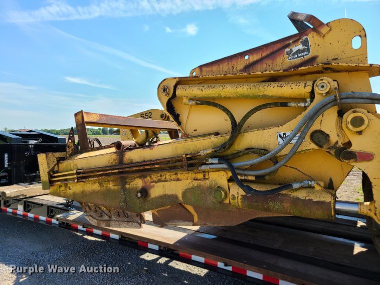 image for item GT9028 John Deere 1812  scraper