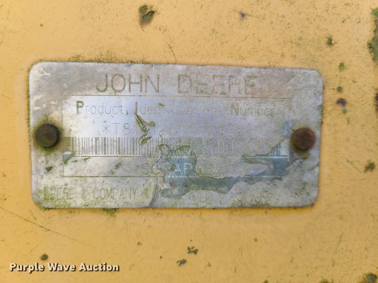 image for item GT9028 John Deere 1812  scraper