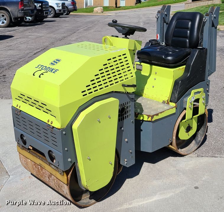 image for item GT9029 Storike ST1000  vibratory double drum roller