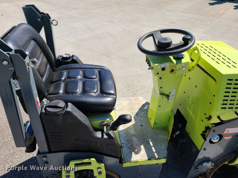 image for item GT9029 Storike ST1000  vibratory double drum roller