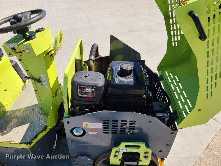 image for item GT9029 Storike ST1000  vibratory double drum roller