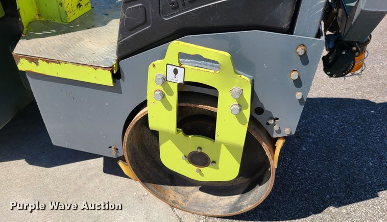 image for item GT9029 Storike ST1000  vibratory double drum roller